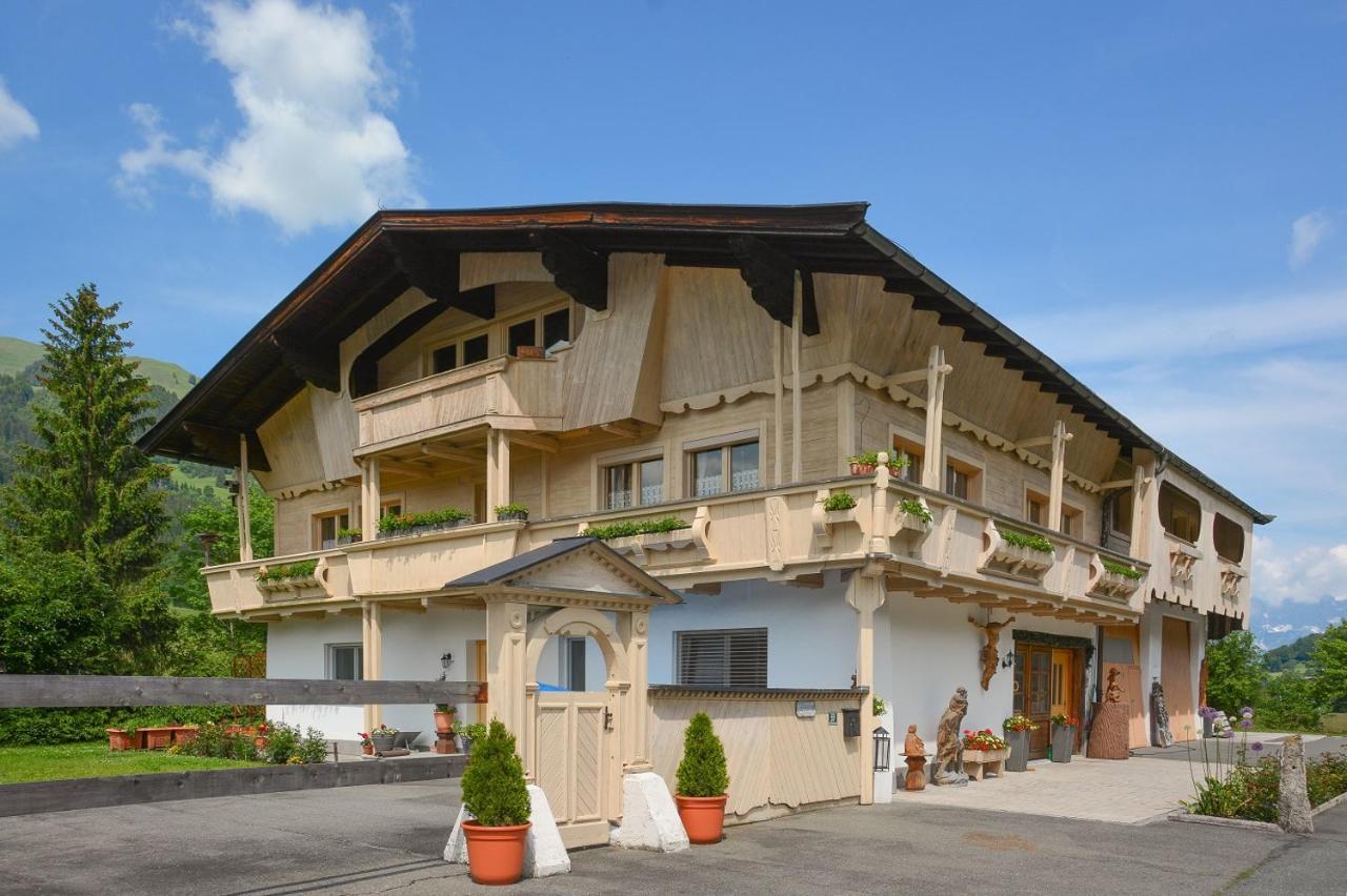 Апартаменти Alte Bildhauerei Аурах-бай-Кіцбюель Екстер'єр фото